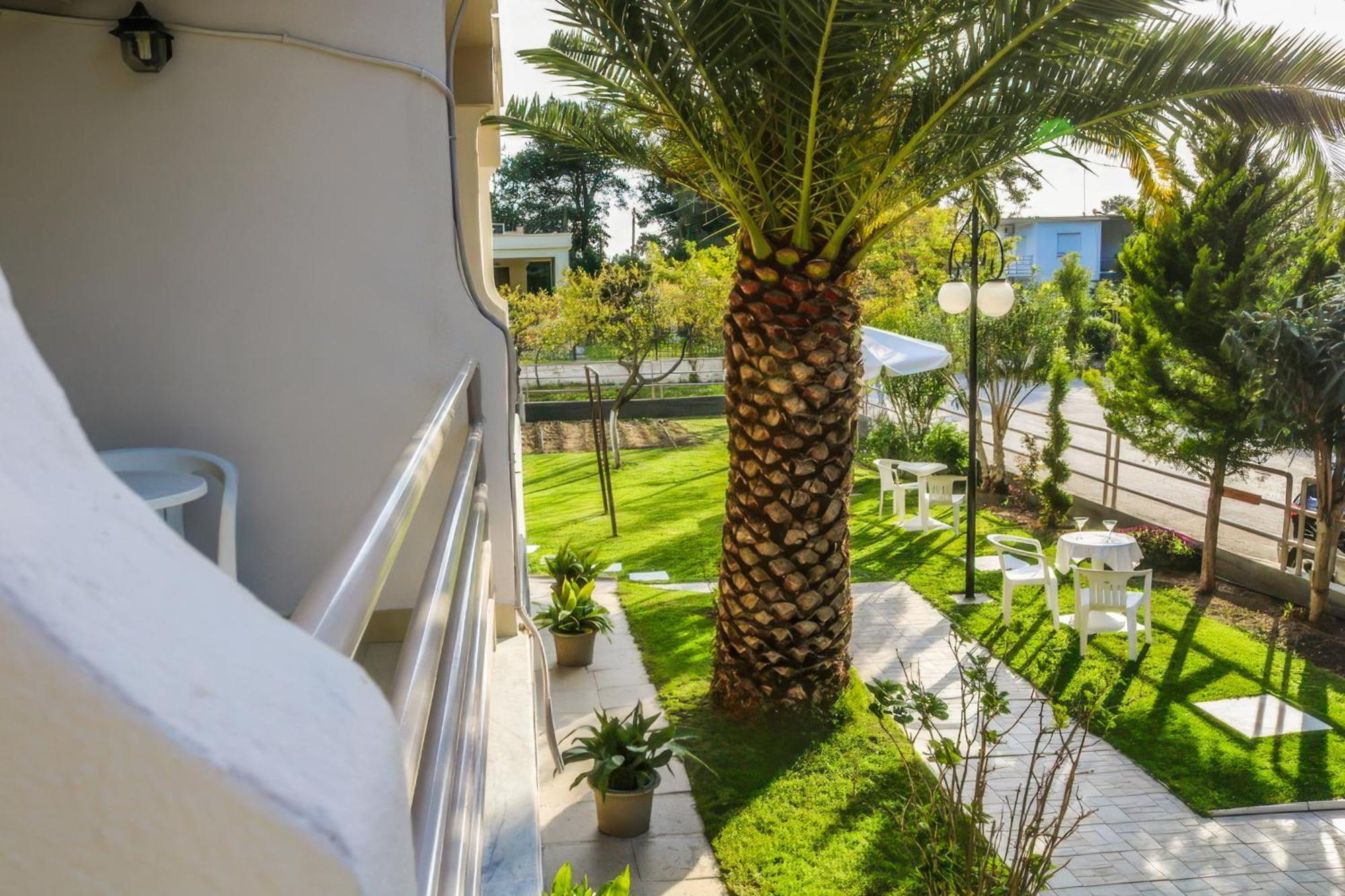 Vlachogiannis Hotel พริโนส ภายนอก รูปภาพ